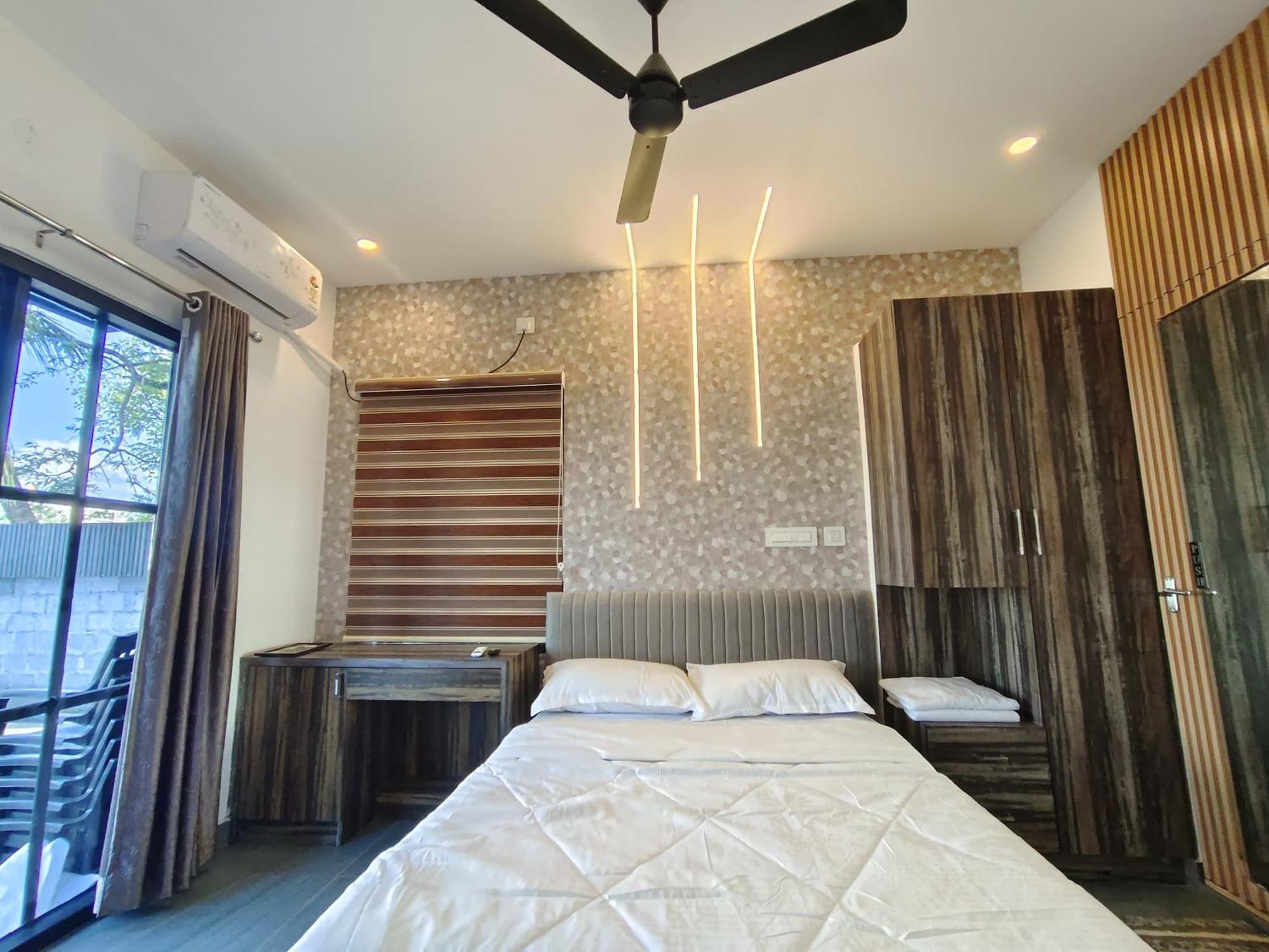 מלון Kochi Marina Lounge מראה חיצוני תמונה