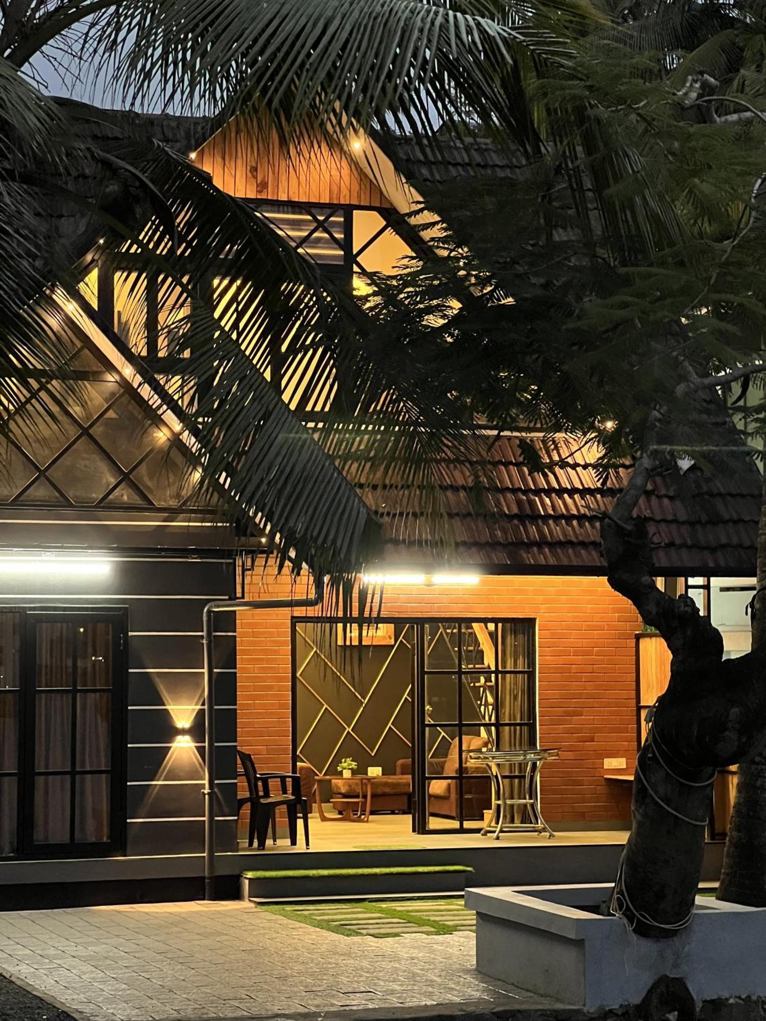 מלון Kochi Marina Lounge מראה חיצוני תמונה