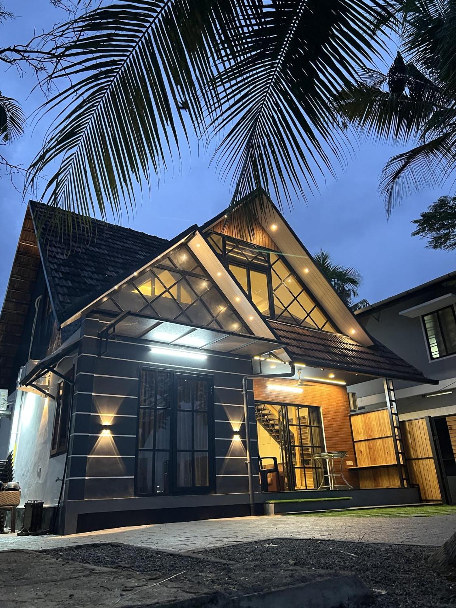 מלון Kochi Marina Lounge מראה חיצוני תמונה